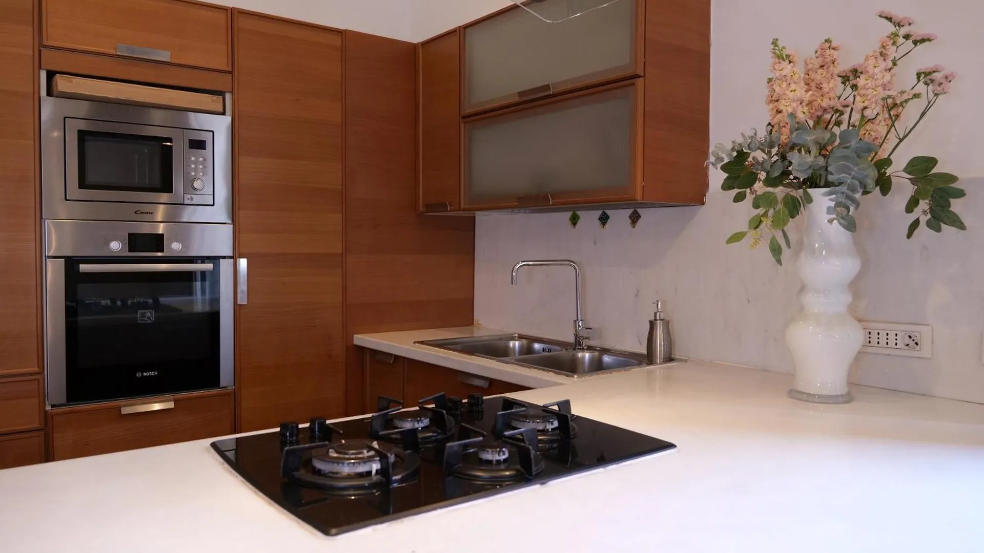 Luxury Apartment Piazzetta Rodino Neapol 0*,