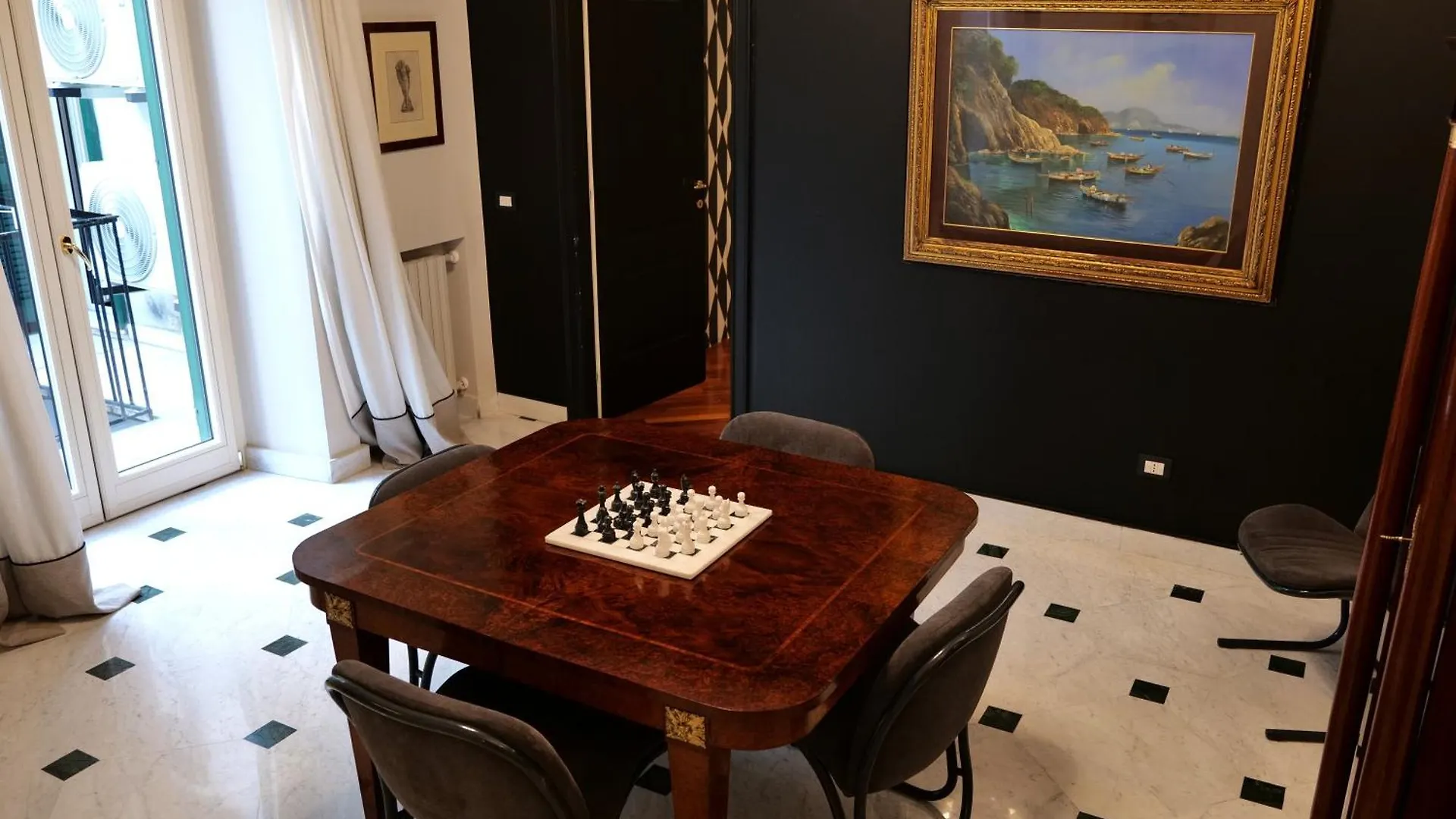 Luxury Apartment Piazzetta Rodino Naples Italy