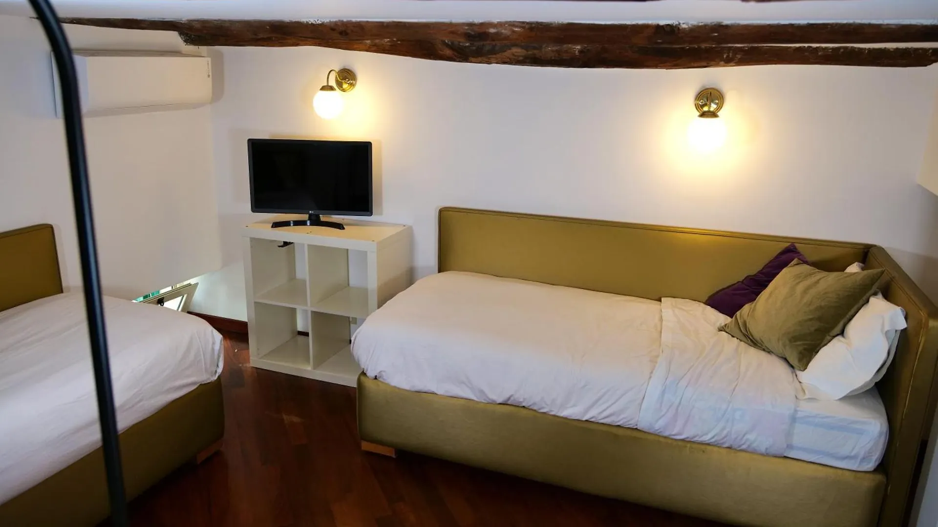 Luxury Apartment Piazzetta Rodino Naples