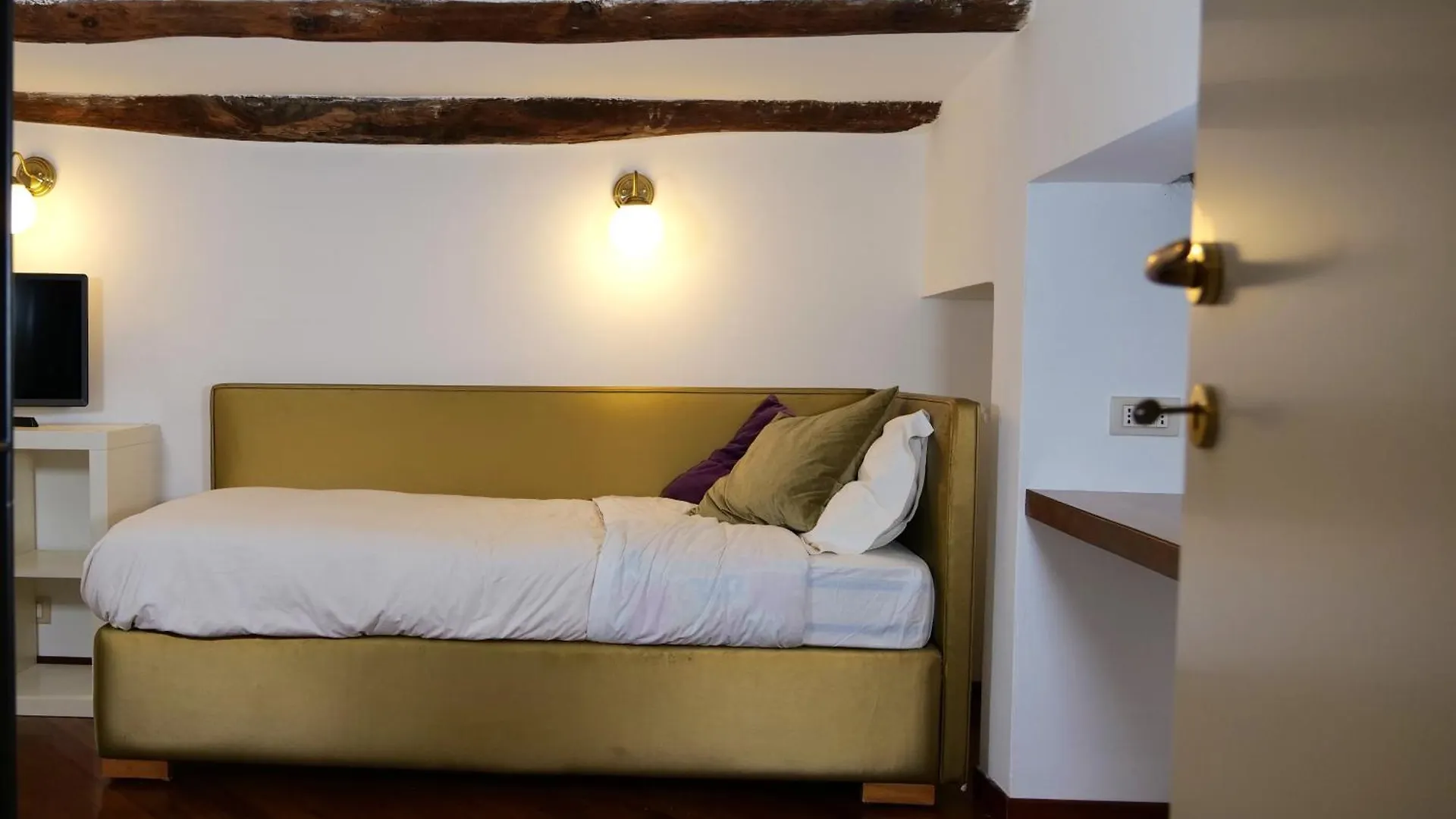 Luxury Apartment Piazzetta Rodino Naples